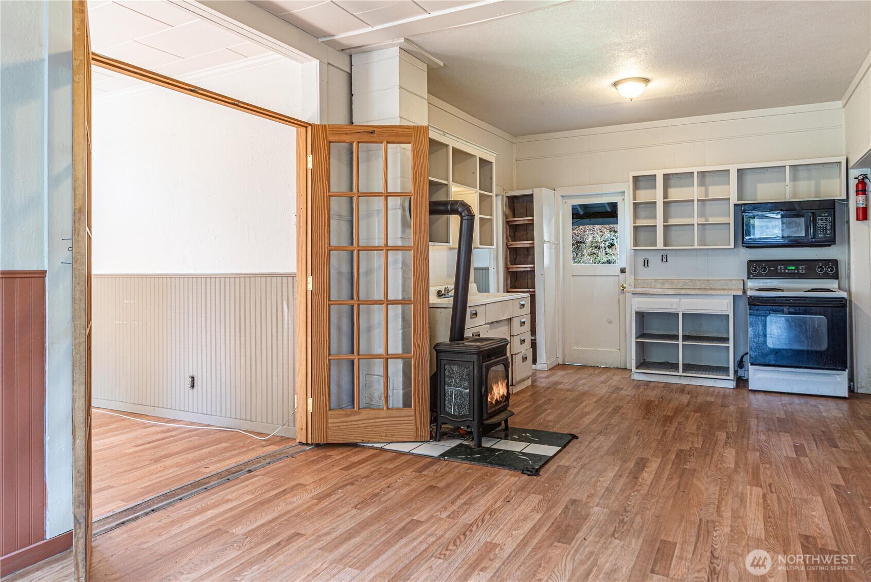 251 Arden Street Port Hadlock, WA 98339 - Photo 8 of 20 a view of livingroom with hardwood