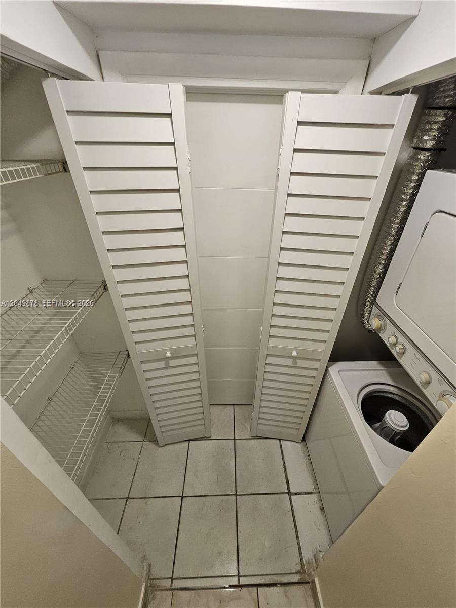 822 Southwest 31st Avenue, Unit 822 Miami, FL 33135 - Photo 9 of 14