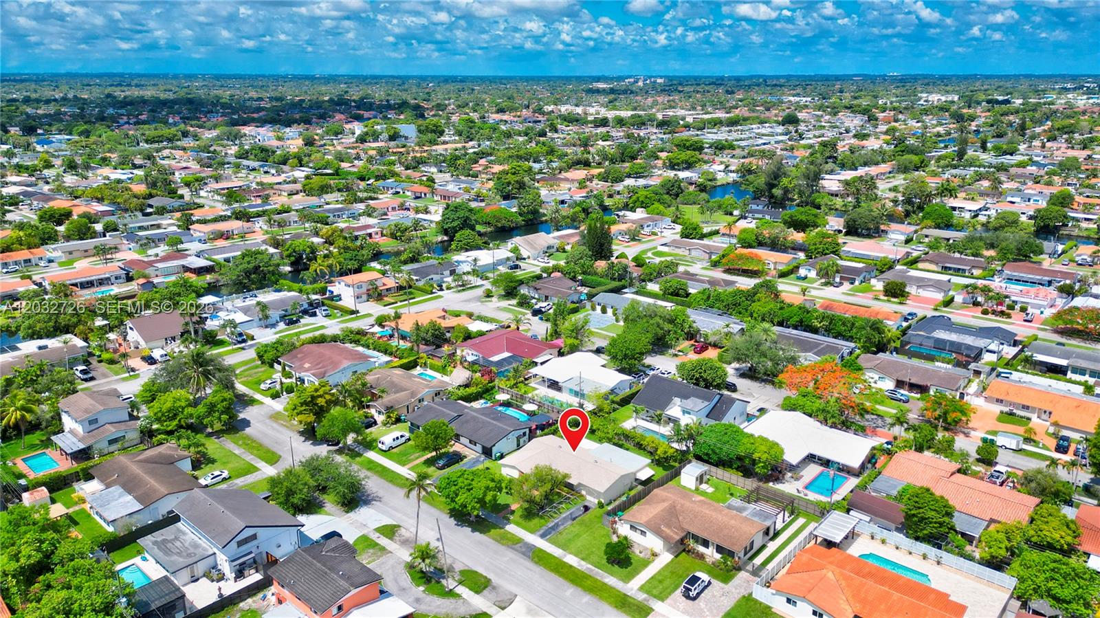 1730 Southwest 97th Place Miami, FL 33165 - Photo 4 of 44