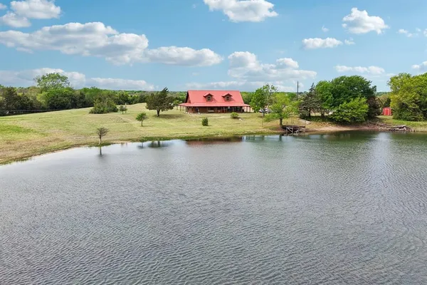 $995,000 | 7956 South State Highway 78, Bonham, TX 75418