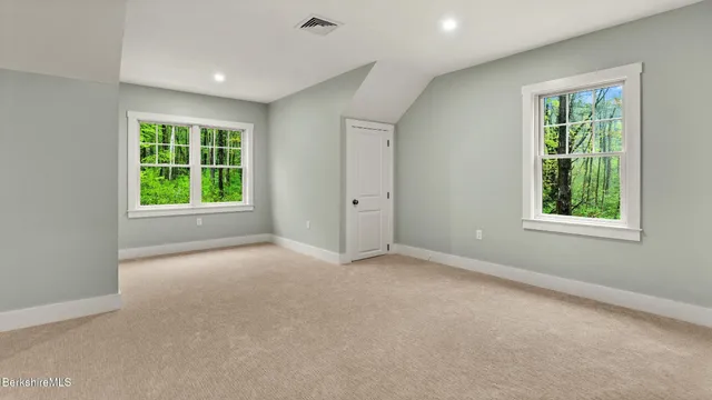 $1,495,000 | 4 Thrushwood Lane, Great Barrington, MA 01230