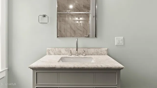 $1,495,000 | 4 Thrushwood Lane, Great Barrington, MA 01230