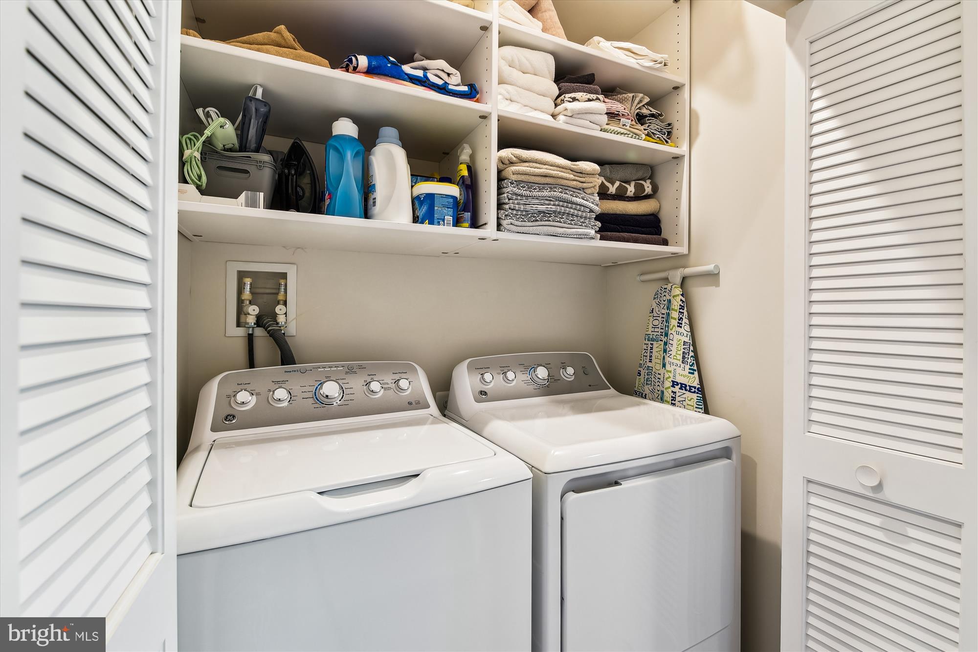 2907 Shaws Road Edgemere, MD 21219 - Photo 20 of 36 a utility room with dryer and washer