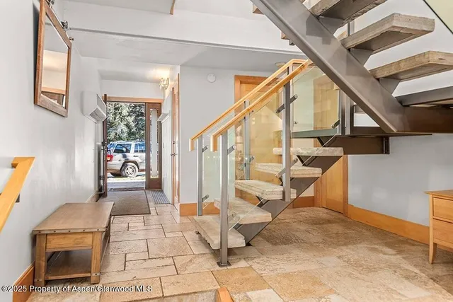 a view of entryway and hall