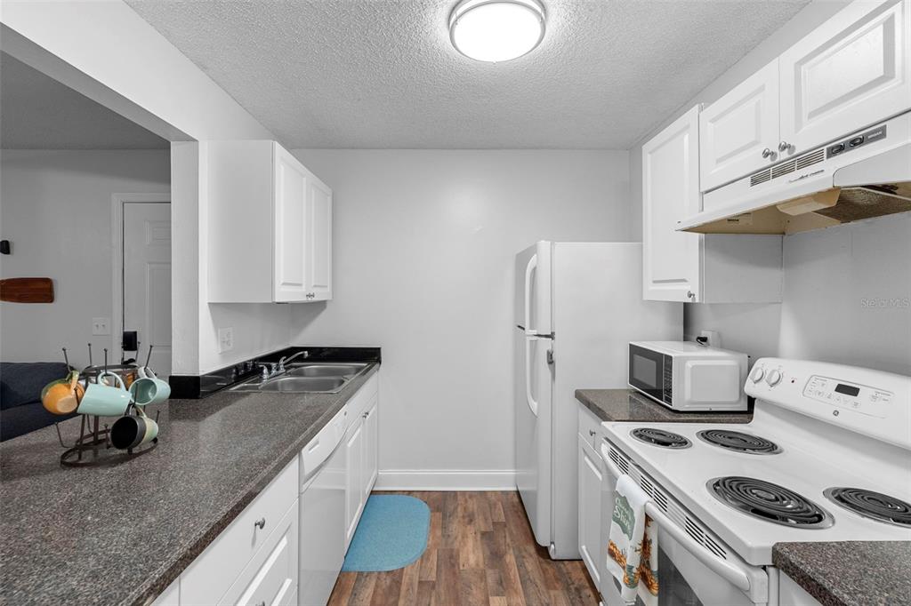 3302 Oak Trail Run Port Orange, FL 32127 - Photo 8 of 30