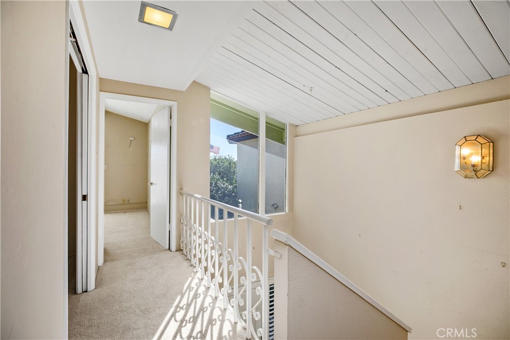 223 Orange Street Newport Beach, CA 92663 - Photo 20 of 51 a view of a hallway