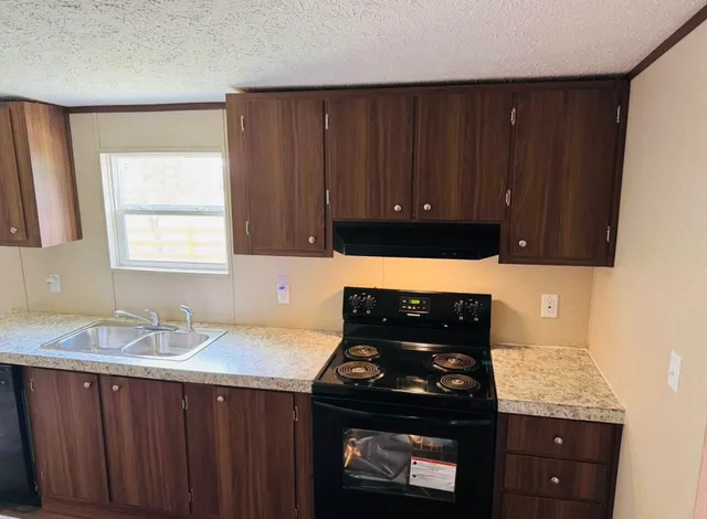 $219,900 | 220 Green Street, Santee, SC 29142