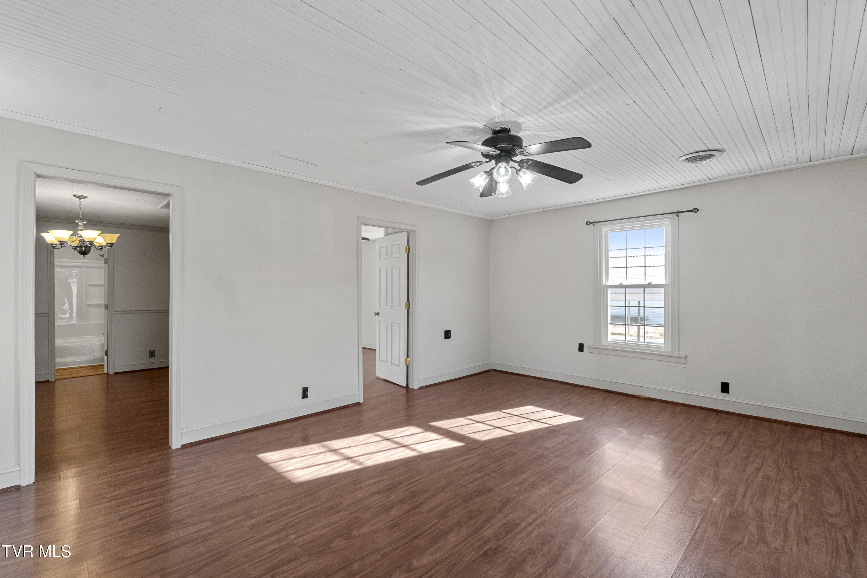 300 Opie Arnold Road Limestone, TN 37681 - Photo 15 of 38 DSC00443