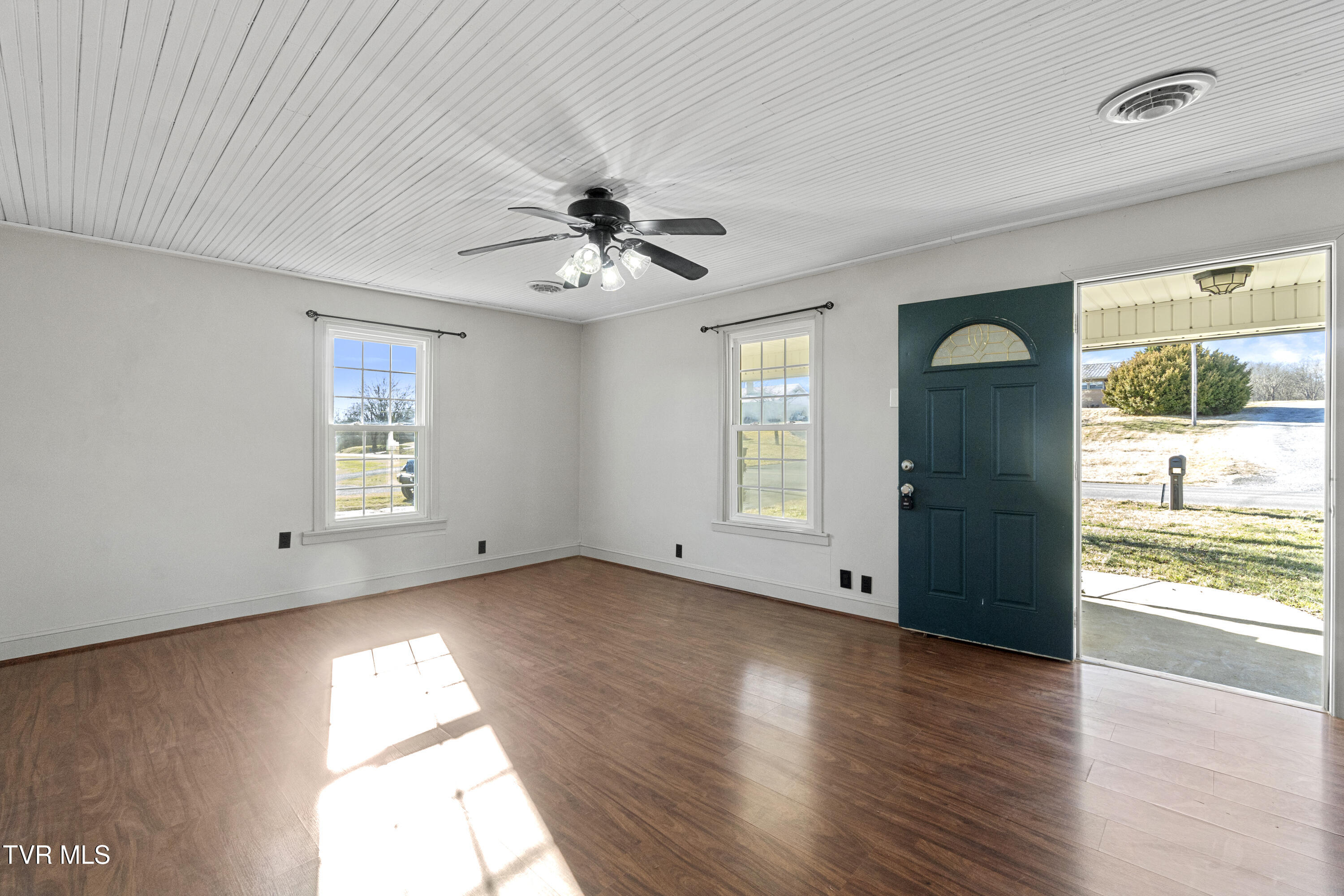 300 Opie Arnold Road Limestone, TN 37681 - Photo 16 of 38 DSC00446