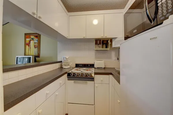 $3,500 | 9565 El Clair Ranch Road, Boynton Beach, FL 33437