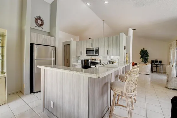 $3,500 | 9565 El Clair Ranch Road, Boynton Beach, FL 33437