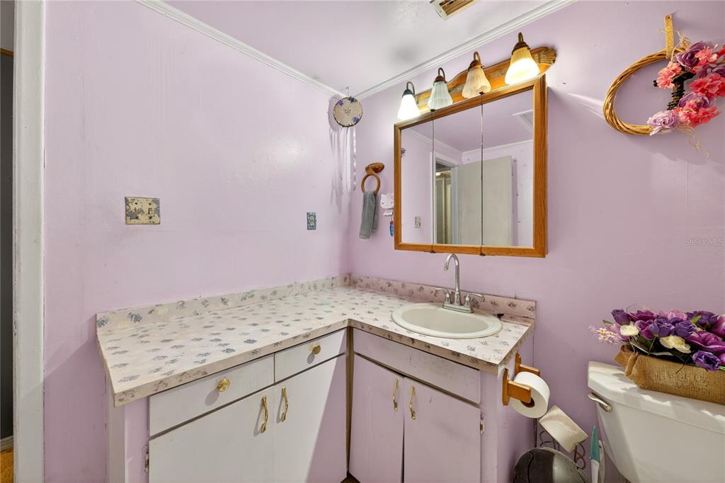 5230 Spirit Lake Road Winter Haven, FL 33880 - Photo 14 of 40