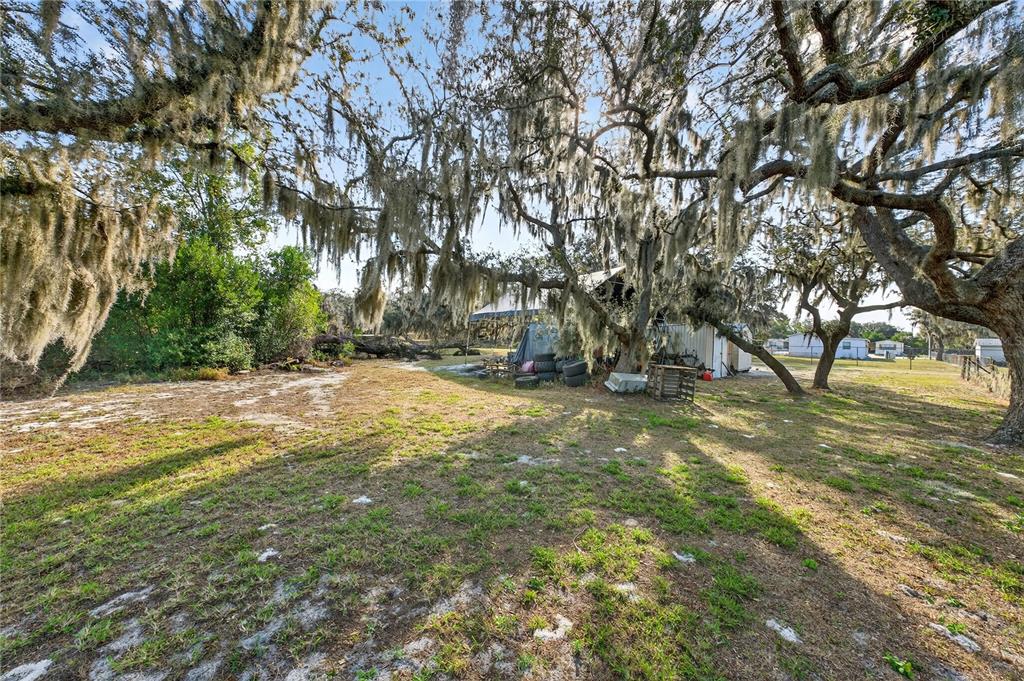 5230 Spirit Lake Road Winter Haven, FL 33880 - Photo 24 of 40