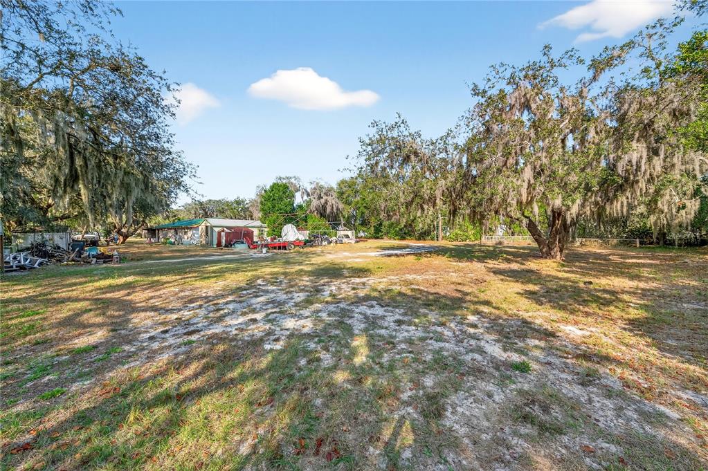 5230 Spirit Lake Road Winter Haven, FL 33880 - Photo 32 of 40