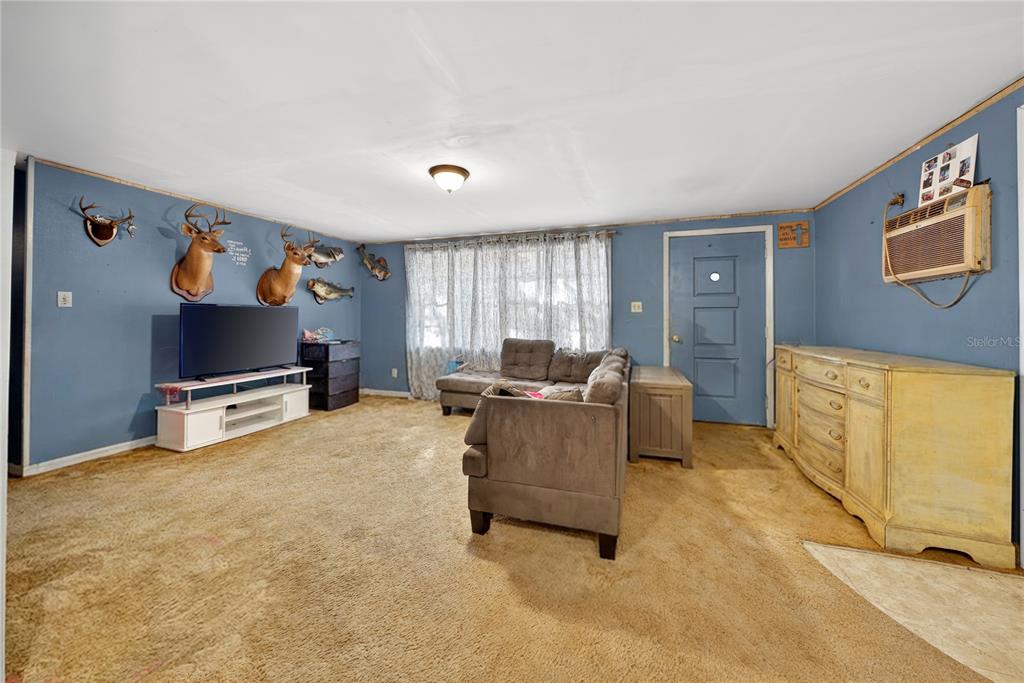 5230 Spirit Lake Road Winter Haven, FL 33880 - Photo 7 of 40