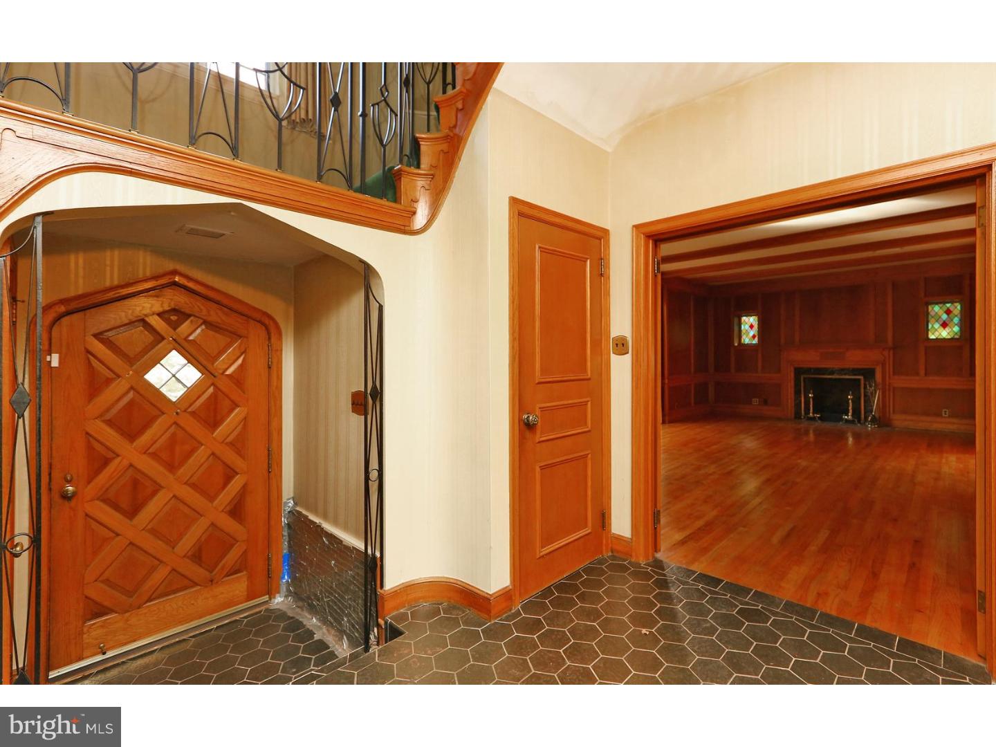 450 Warick Road Wynnewood, PA 19096 - Photo 2 of 25 Gallery Image 2
