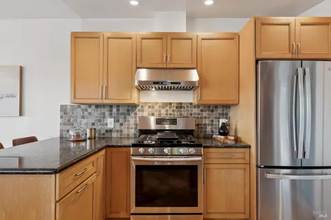 $1,150,000 | 418 Scenic Avenue, San Anselmo, CA 94960