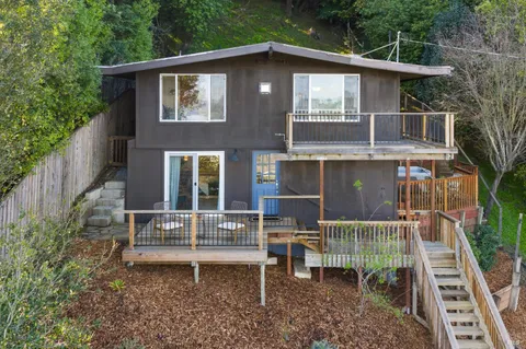 $1,150,000 | 418 Scenic Avenue, San Anselmo, CA 94960