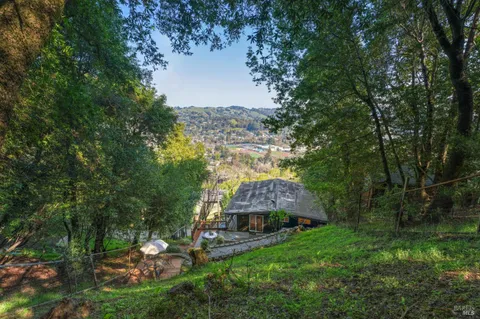 $1,150,000 | 418 Scenic Avenue, San Anselmo, CA 94960