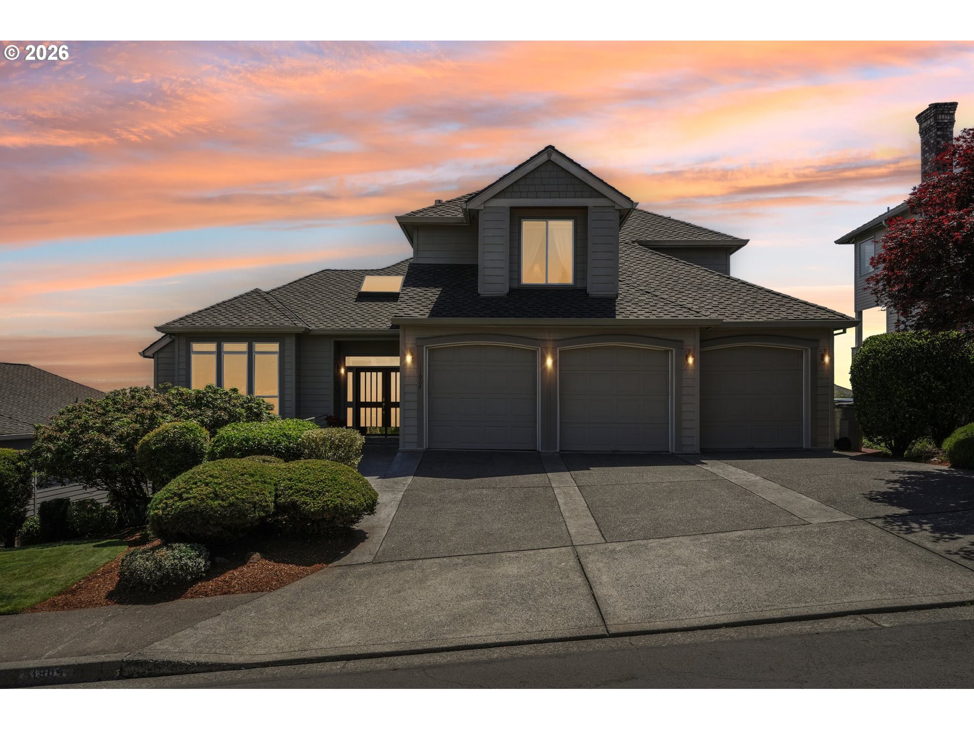 11904 Southwest Viewcrest Court Tigard, OR 97224 - Photo 1 of 47
