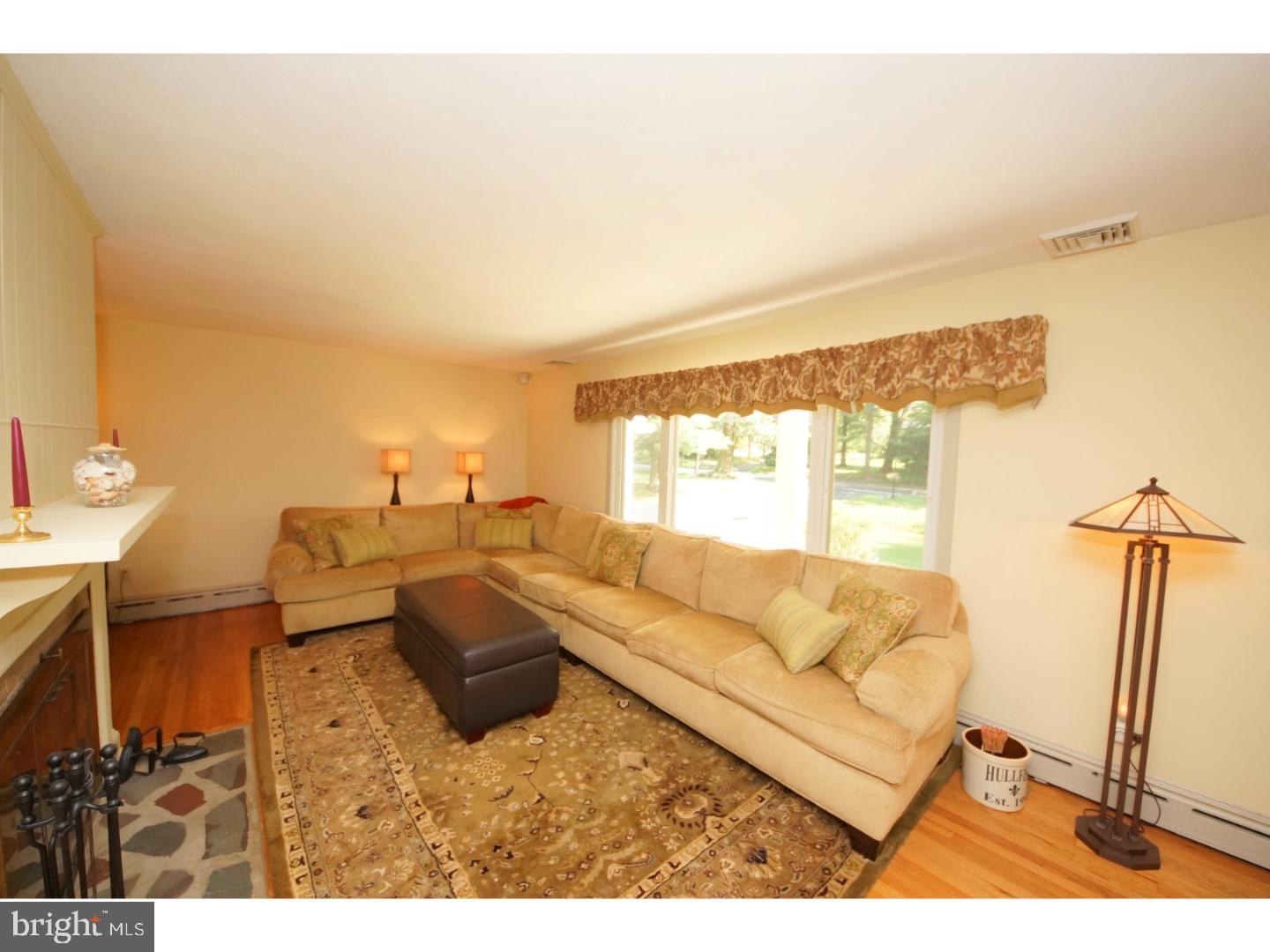 179 Pennington Harbourton Road Pennington, NJ 08534 - Photo 5 of 24