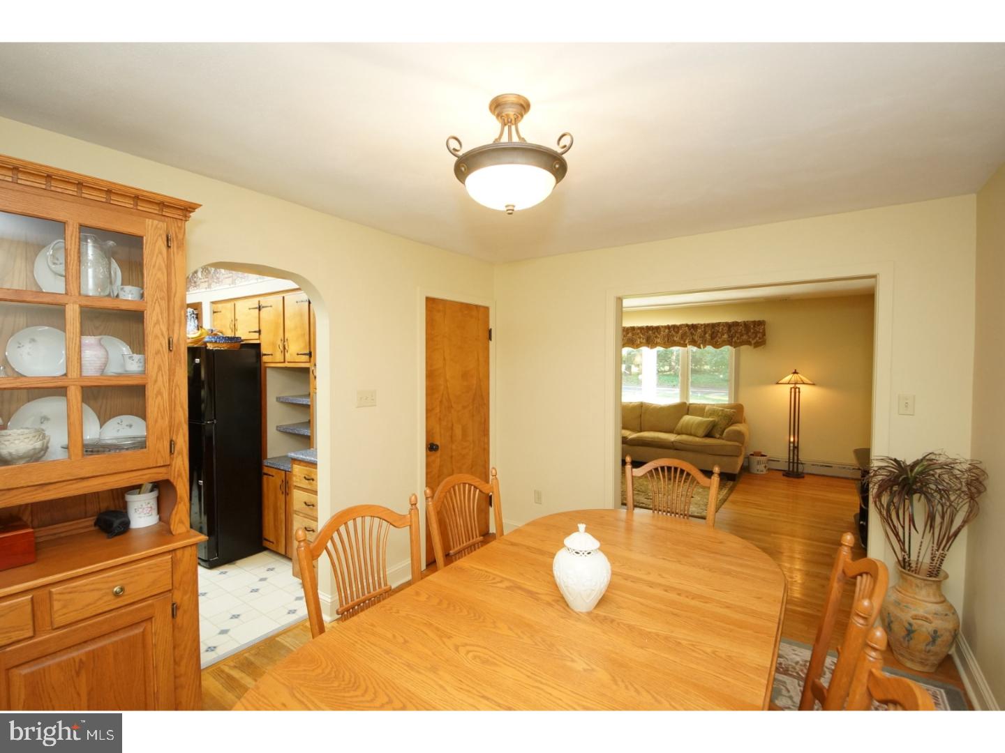 179 Pennington Harbourton Road Pennington, NJ 08534 - Photo 6 of 24