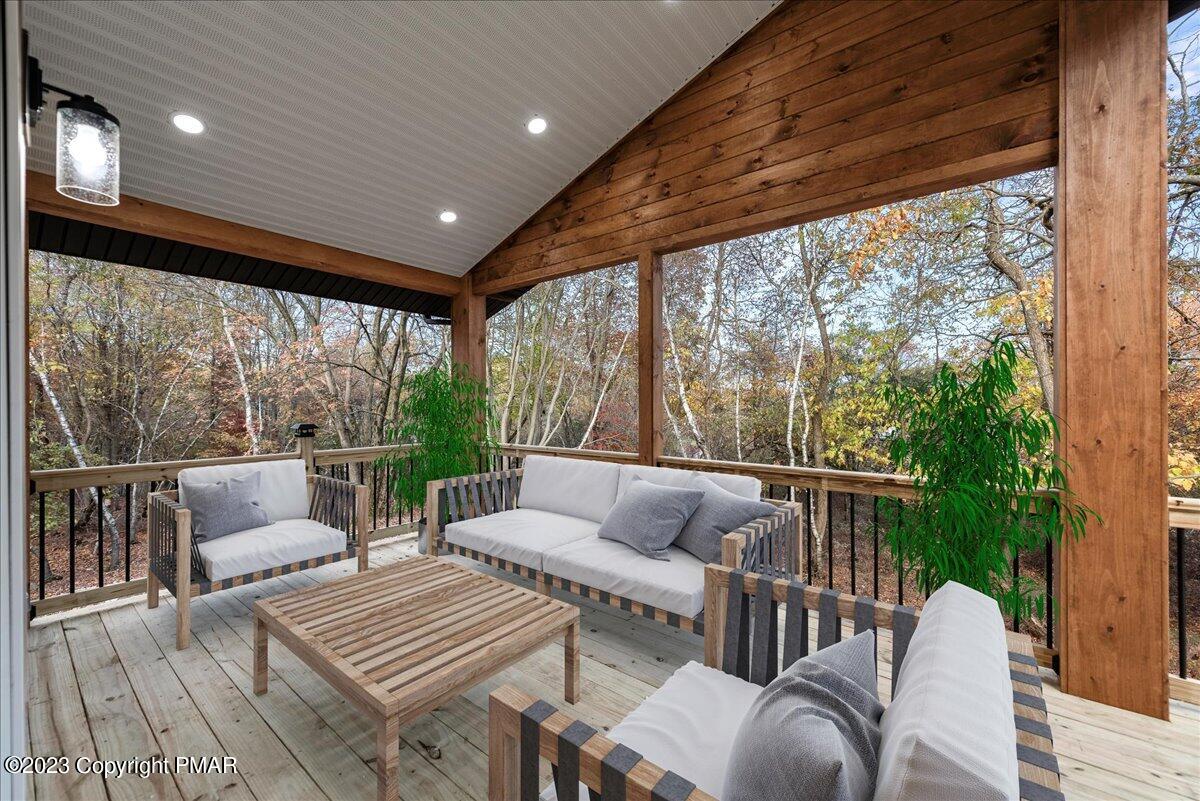 41-Covered Patio