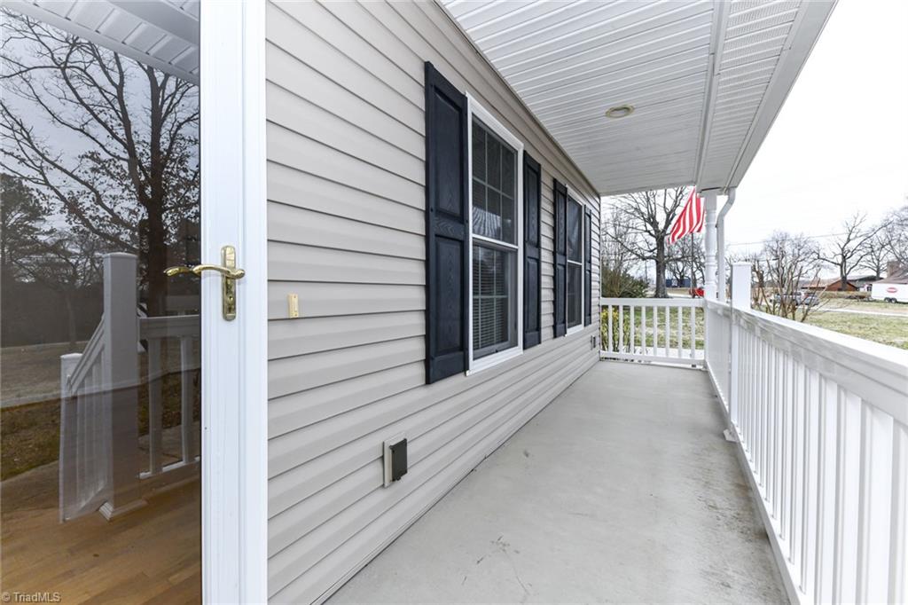 5101 Harvey Road Jamestown, NC 27282 - Photo 5 of 22 Gallery Image 5
