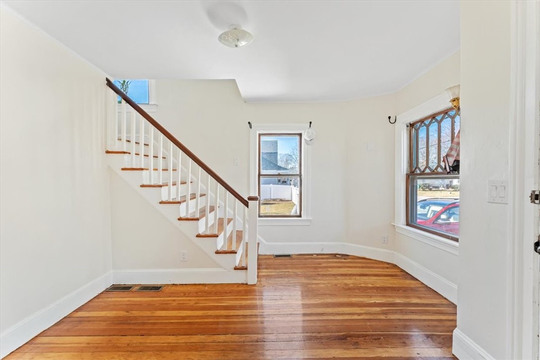 32 Edison Street Warwick, RI 02889 - Photo 12 of 32