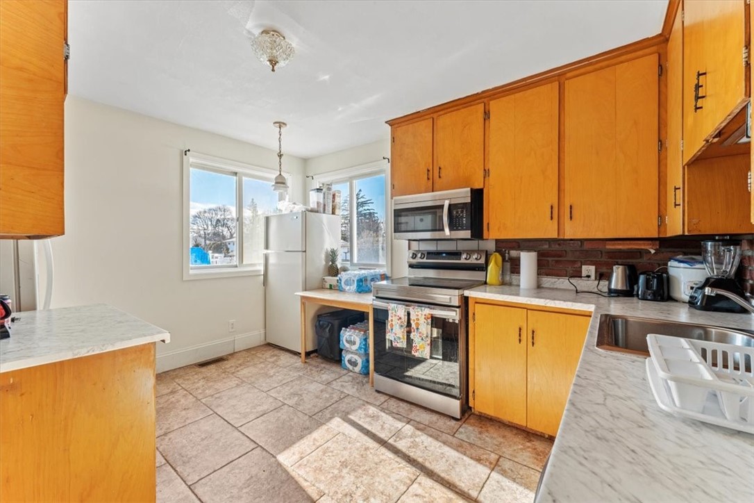 32 Edison Street Warwick, RI 02889 - Photo 21 of 32