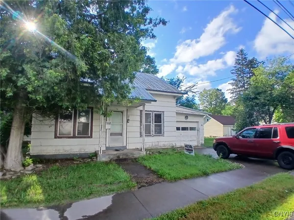 $89,900 | 14 Wolcott Street, Camden, NY 13316