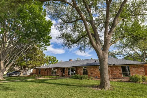 $1,495,000 | 4426 Laren Lane, Dallas, TX 75244
