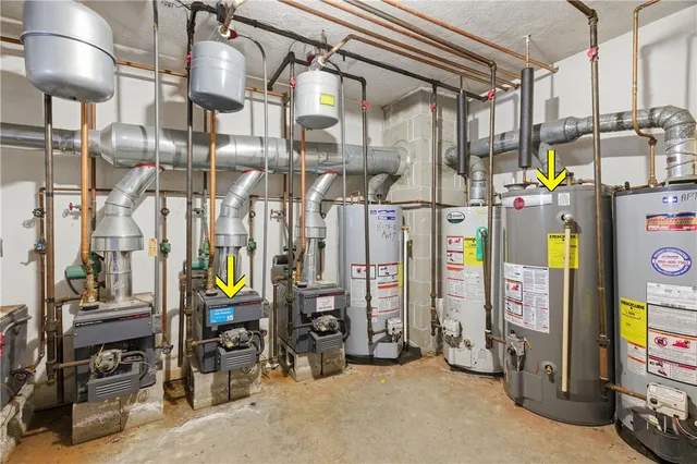 $267,000 | 2 Angle Street, Unit 6, Lincoln, RI 02838