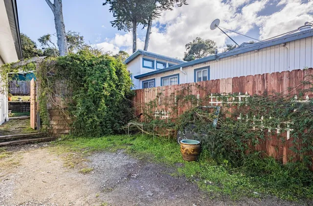 $1,175,000 | 1113 Presidio Boulevard, Pacific Grove, CA 93950