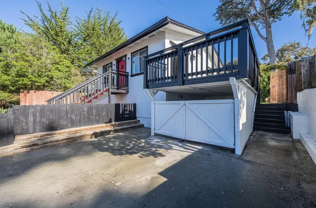 $1,175,000 | 1113 Presidio Boulevard, Pacific Grove, CA 93950