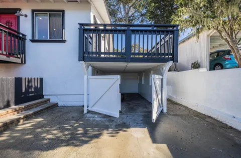 $1,099,000 | 1113 Presidio Boulevard, Pacific Grove, CA 93950