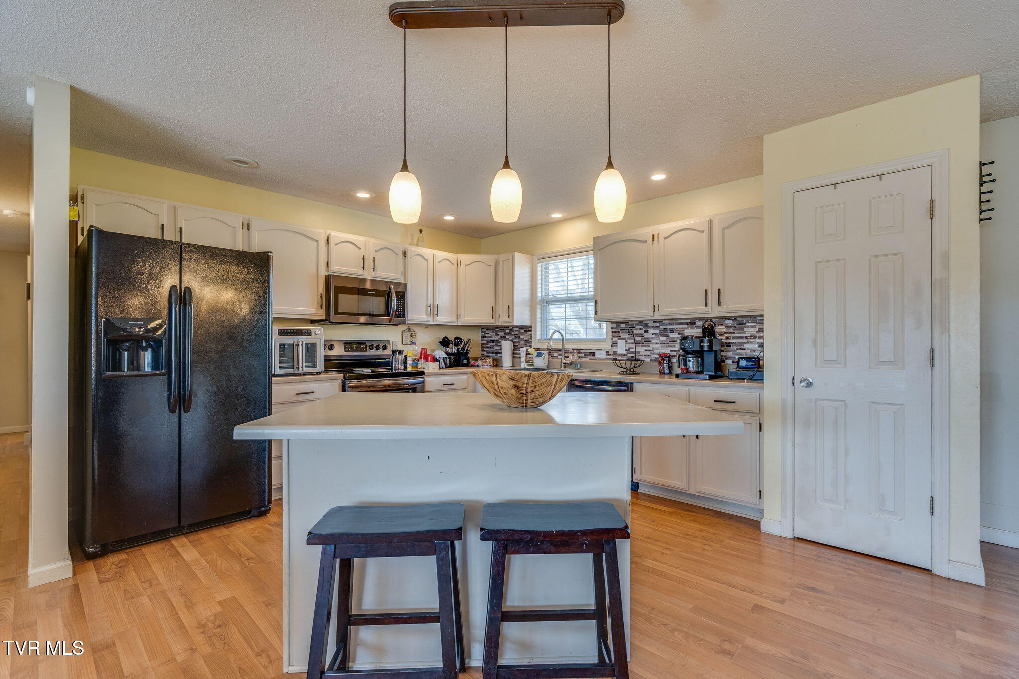 323 Gray Station Road Gray, TN 37615 - Photo 8 of 26 008