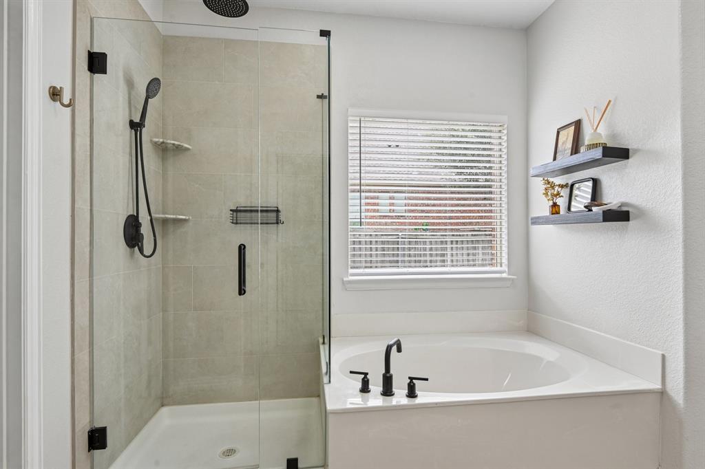 4018 Enclave Lane Rowlett, TX 75089 - Photo 18 of 39