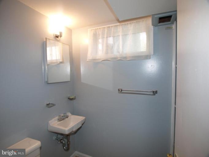 11108 Nicholas Drive Silver Spring, MD 20902 - Photo 22 of 24 Half Bath 1