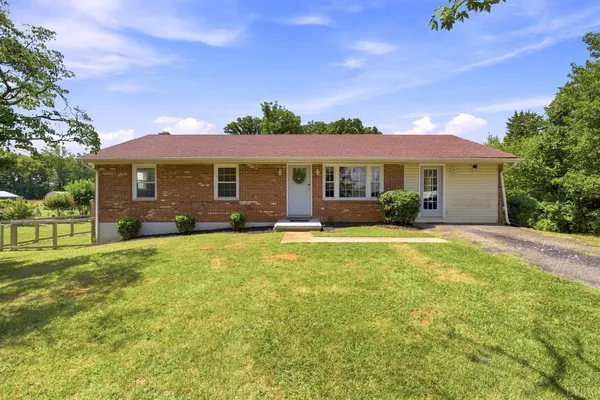 $240,000 | 554 Dixie Airport Road, Madison Heights, VA 24572