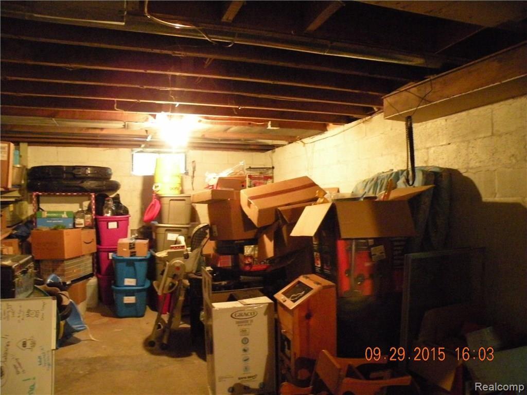 60451 Hayes Road Washington, MI 48094 - Photo 23 of 32 DSCN9158.JPG