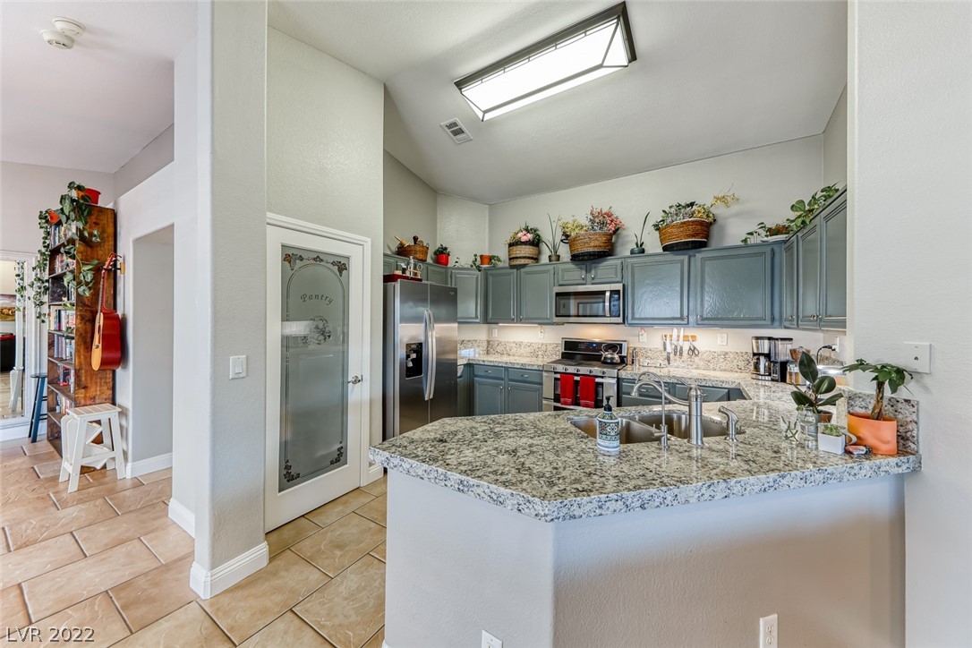 8950 Manalang Road Las Vegas, NV 89123 - Photo 9 of 25