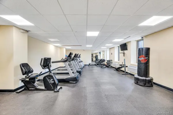 $32,000 | 100 West Broadway, Unit 2BB, Long Beach, NY 11561