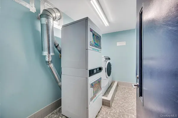 $32,000 | 100 West Broadway, Unit 2BB, Long Beach, NY 11561