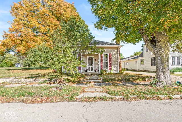 $159,900 | 208 West Main Street, Mount Summit, IN 47362