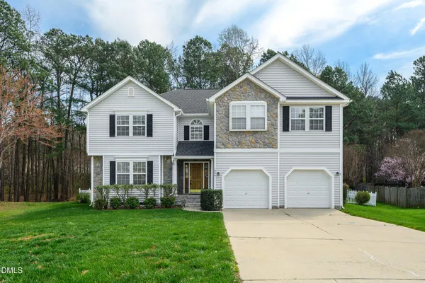 $724,000 | 1004 Wild Sonnet Court, Apex, NC 27502