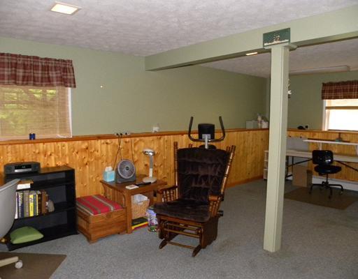 90 Beech Hill Road Auburn, ME 04210 - Photo 16 of 20 Den/Family/Great Room.