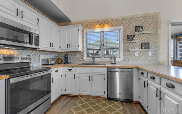 $649,000 | 25056 Sea Vista Court, Waves, NC 27982