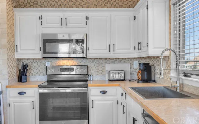 $649,000 | 25056 Sea Vista Court, Waves, NC 27982