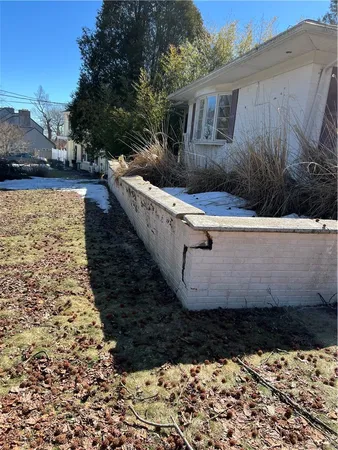 $659,900 | 28 Hilltop Drive, Warwick, RI 02818